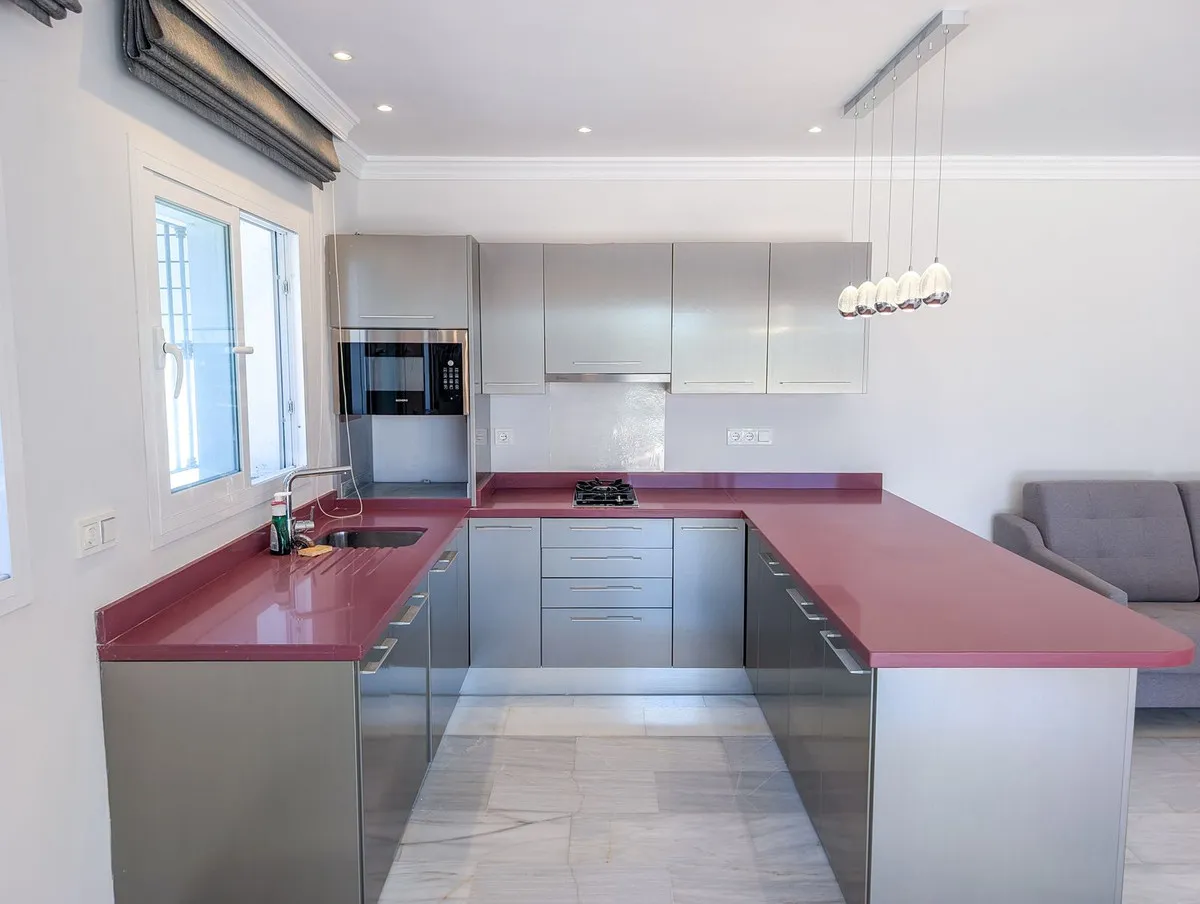 2e52abc5-7a4e-4d10-a7c7-ca6c902649ea