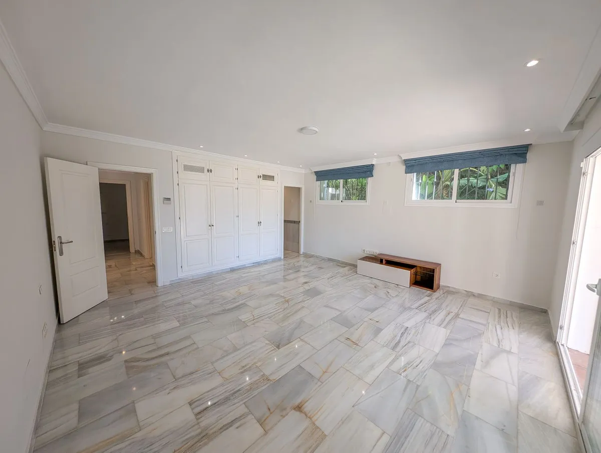 52bb95ac-83a2-4034-bca3-6b0a561e2be1