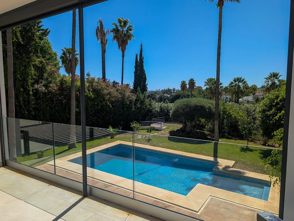 ad9cf0ec-9c44-482d-ba24-7f1dc02a8552