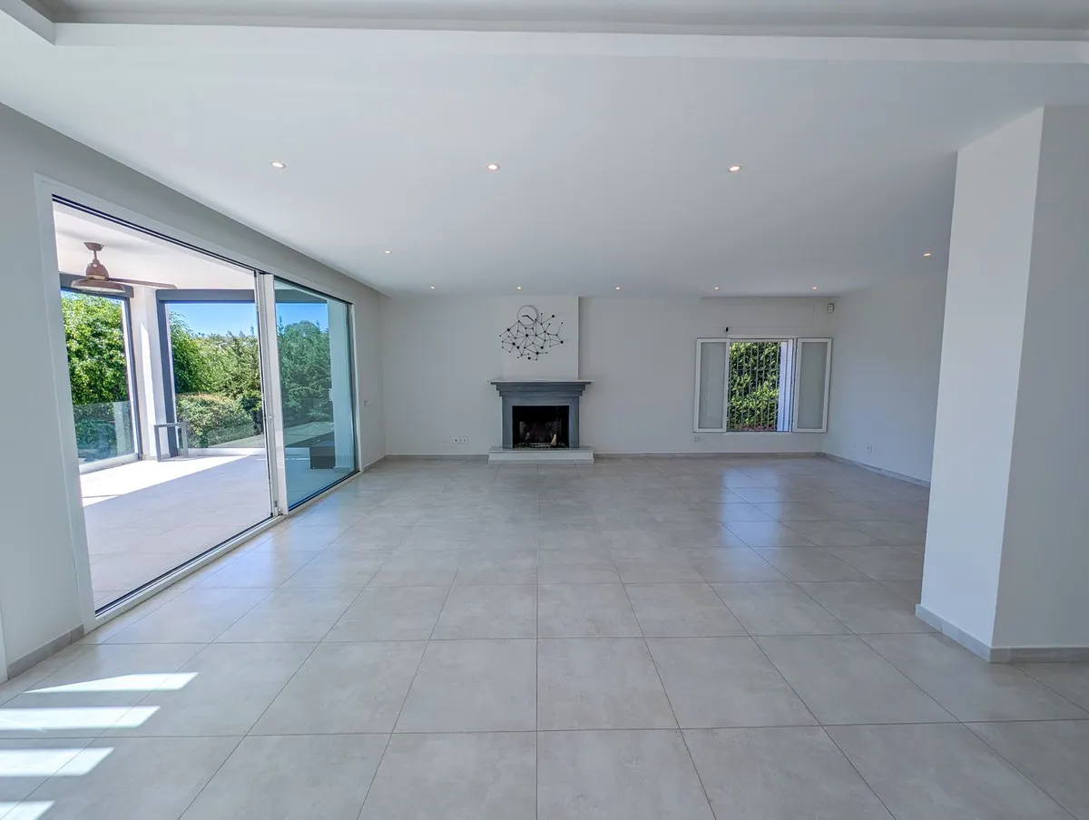 b4fbe859-aa5e-4e2e-b52e-c8a35edb7d9c