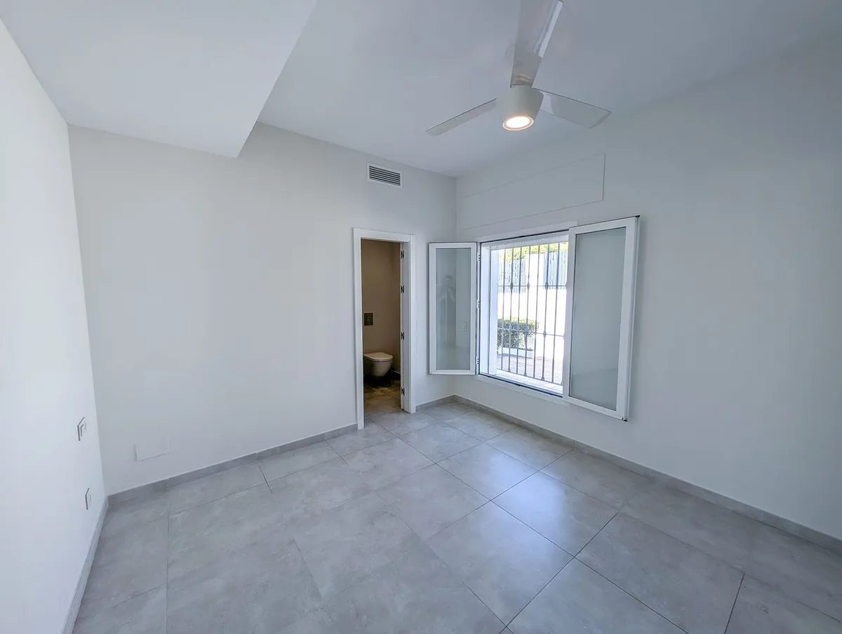 d6f92c77-bf70-42ef-bc3c-2a6f196d8ab5