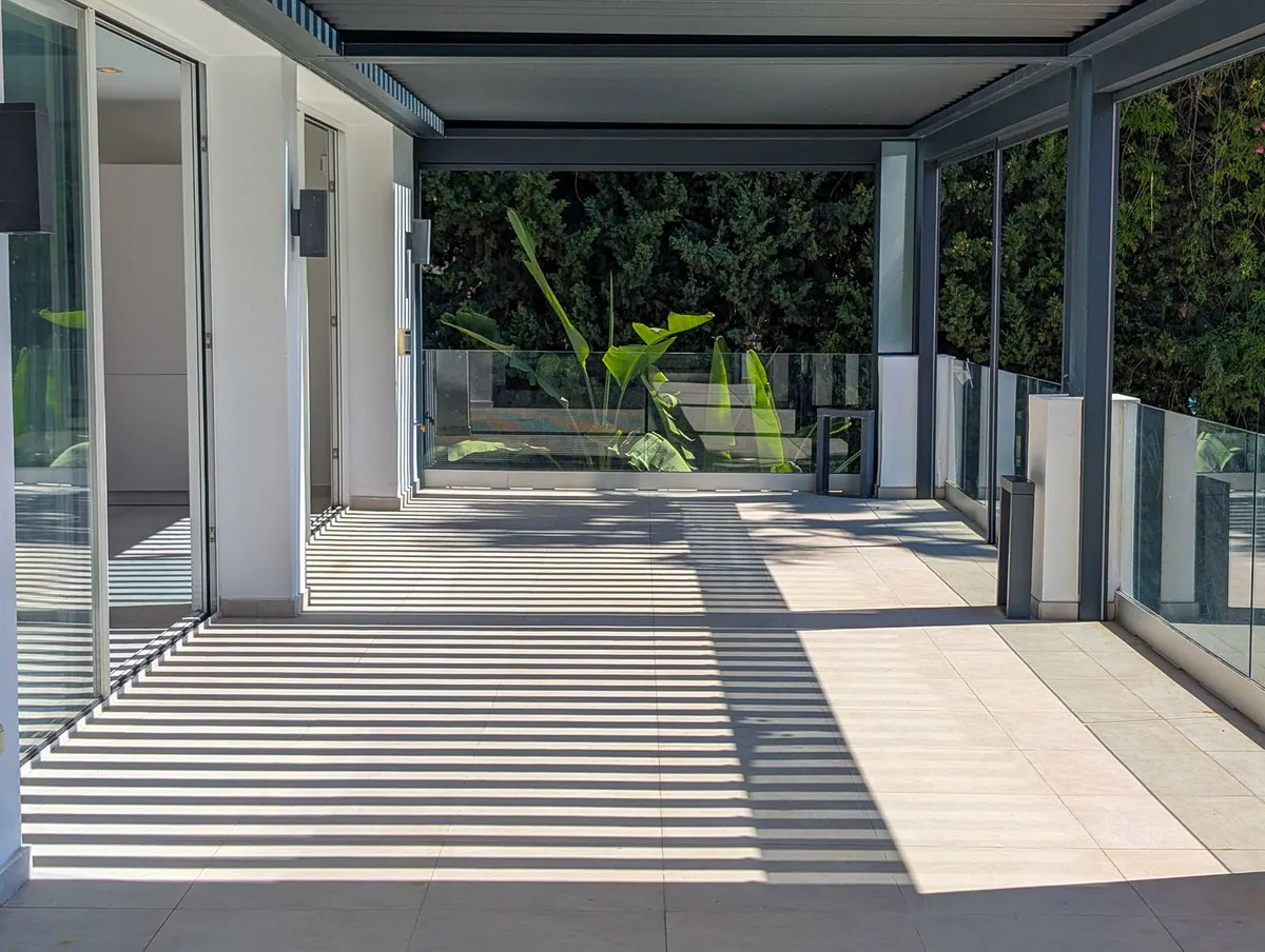 dbcfaab2-97b7-4eac-94f4-f799408ffee4