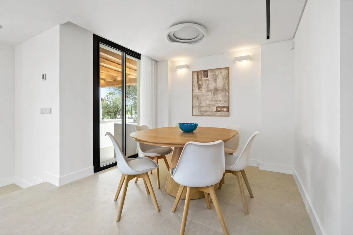 0497dffa-cefe-49d0-82dc-971b690595c6