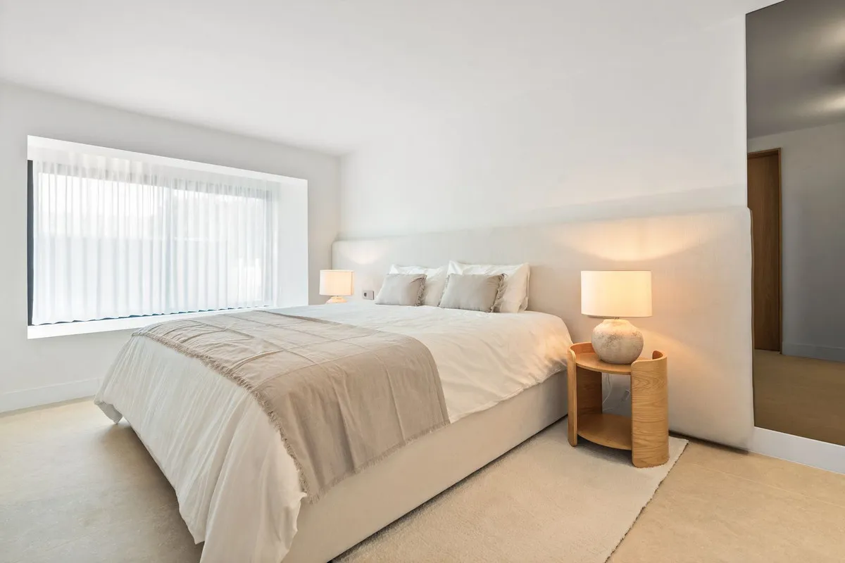 64b08f7d-6393-4f78-b268-dea452b8ca89