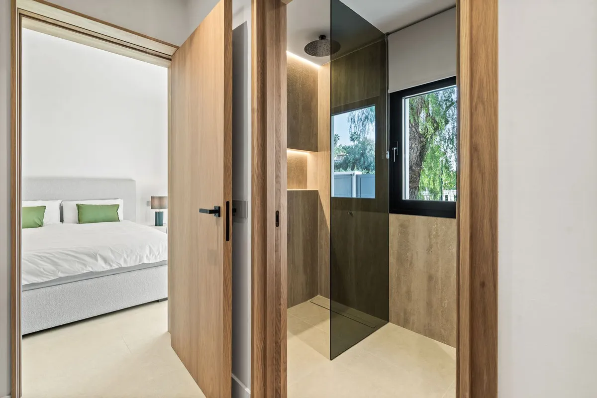 9b23224e-4fce-4a4f-9bdd-8a00eb8798af