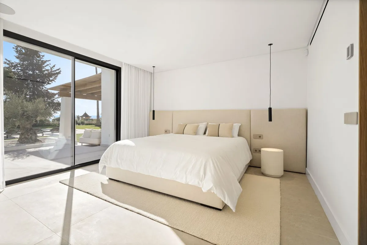 d428cbc2-3e50-4338-bcd3-d0786761e9a8