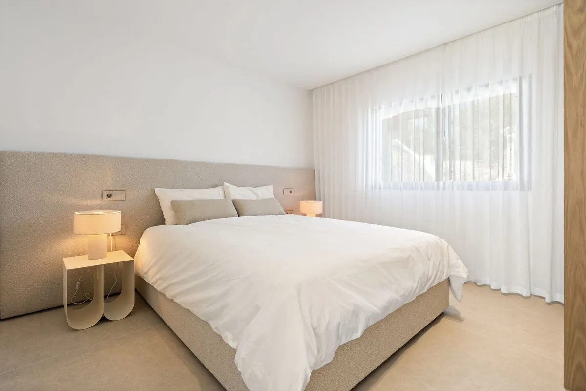 f634da0d-49d5-4790-ad8c-995e1234f13a