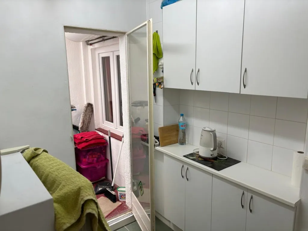 1b39d3f9-76ed-466b-ab6d-f154ed45a281