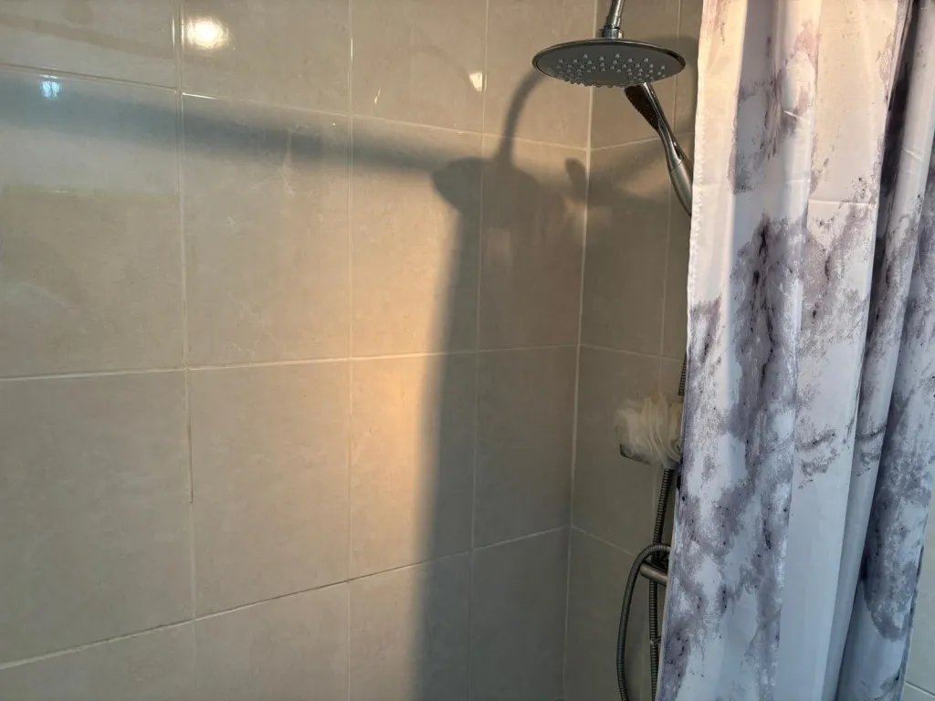 c9da6689-f3a8-46ed-8a14-7f827f1ebfa1