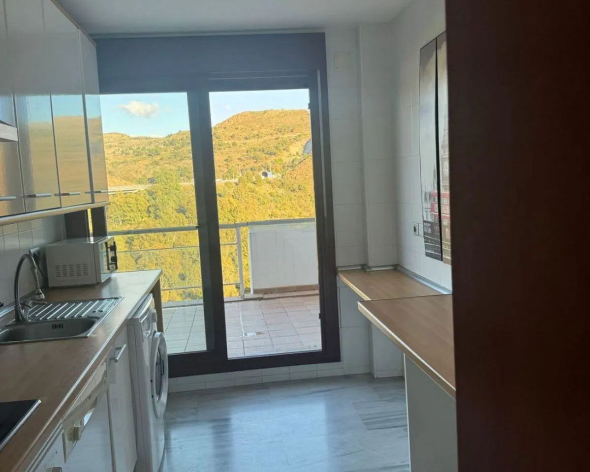 115f41ee-3362-4fd0-bba8-129d4e2970e7