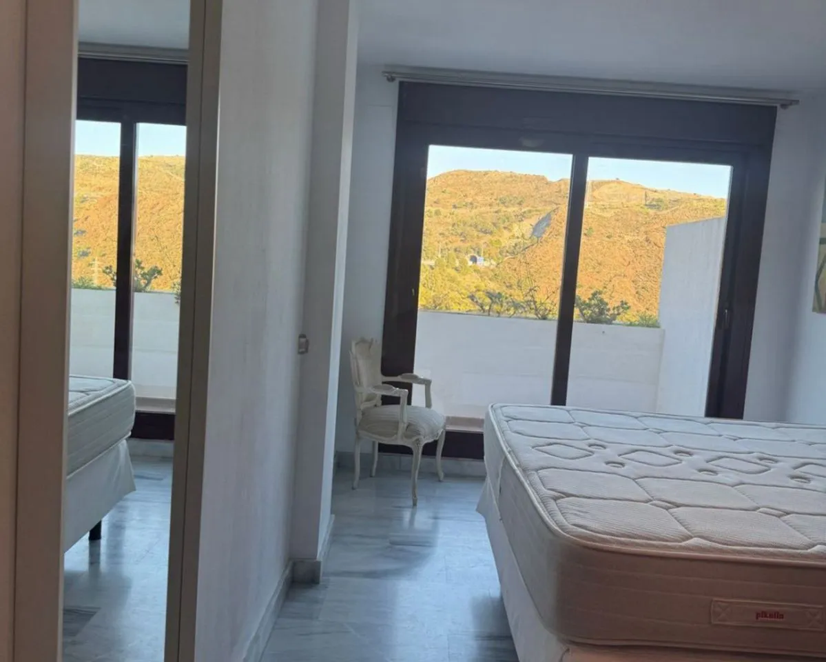 4069f0f1-5c0b-44e2-bd37-29564e03a911