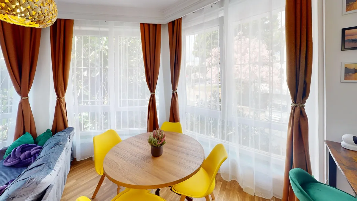 f388e2c7-c544-483c-a591-5390ee5899fe