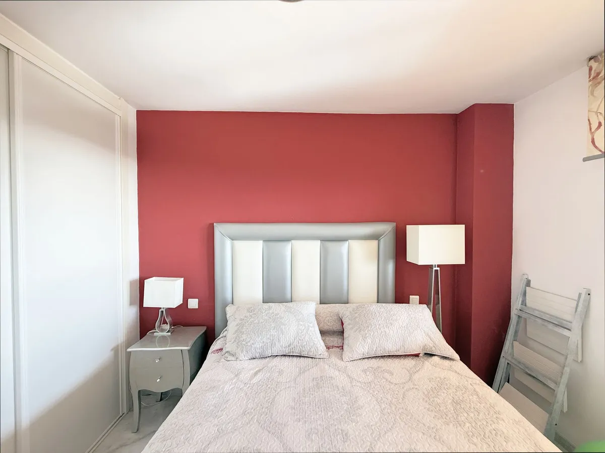 908d7cb1-66fa-4cba-9366-9773e58721f2