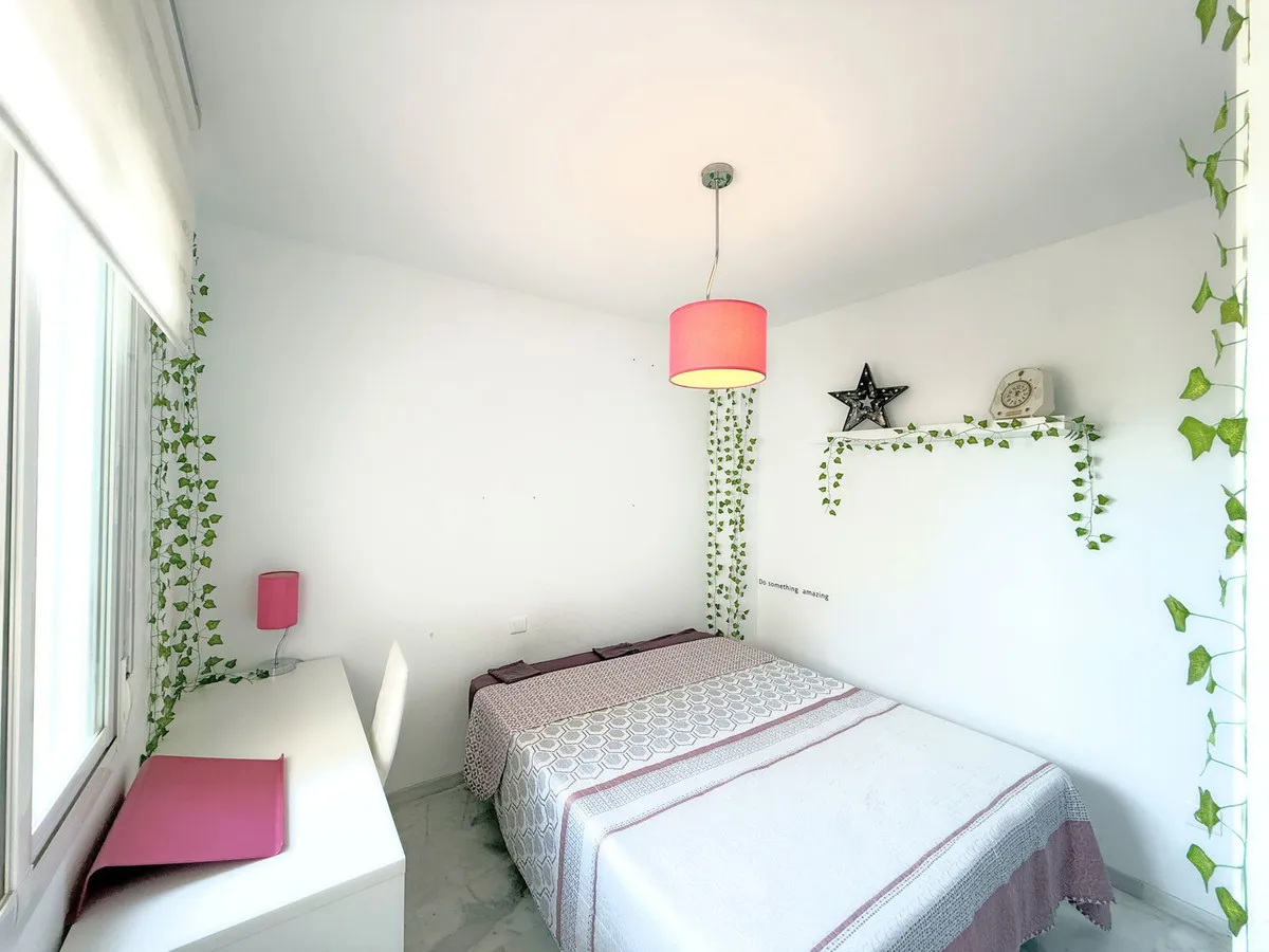 b02eb58b-90e3-445c-aaa8-3c67d2a3b18c