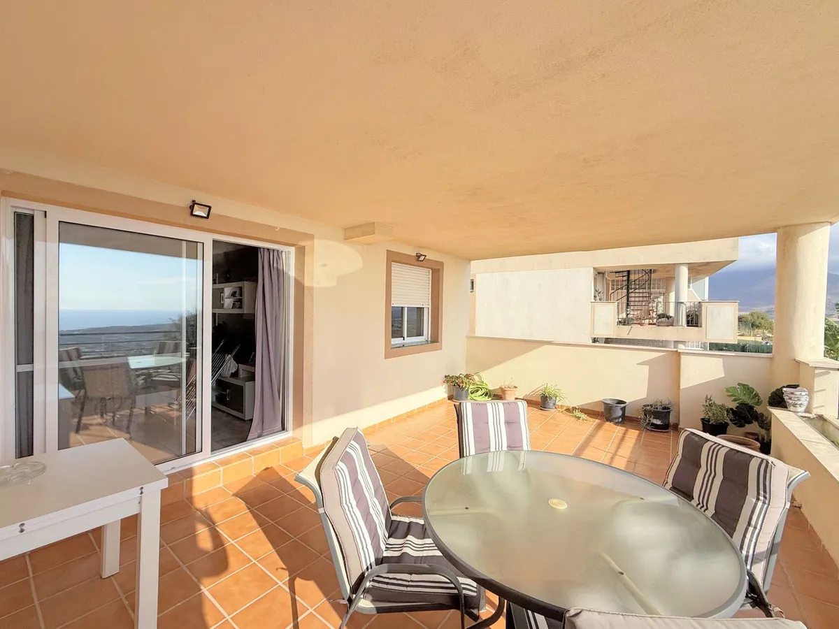 b0957c7a-a4cc-44cb-8c6c-b54049fa0bcc