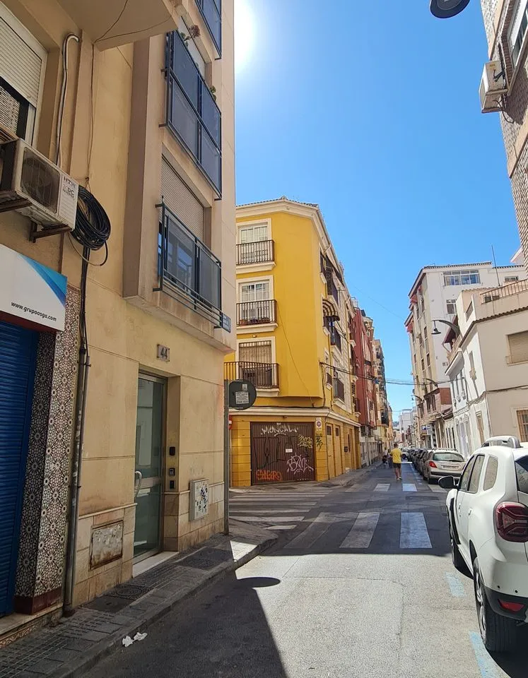 21e7ca61-c8f4-48fe-8e62-5031b63c6b9b