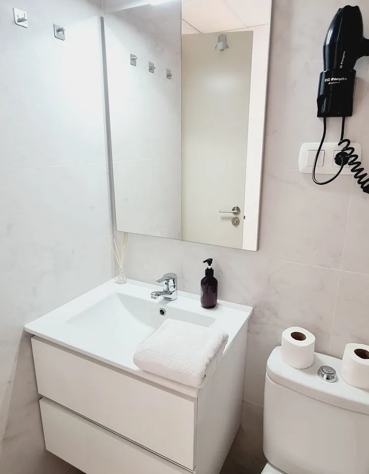 2d5083ed-f332-4a95-8286-75f876d9ce20