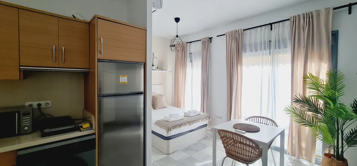 8b75251a-fe0e-4235-877f-90fec3cc021b