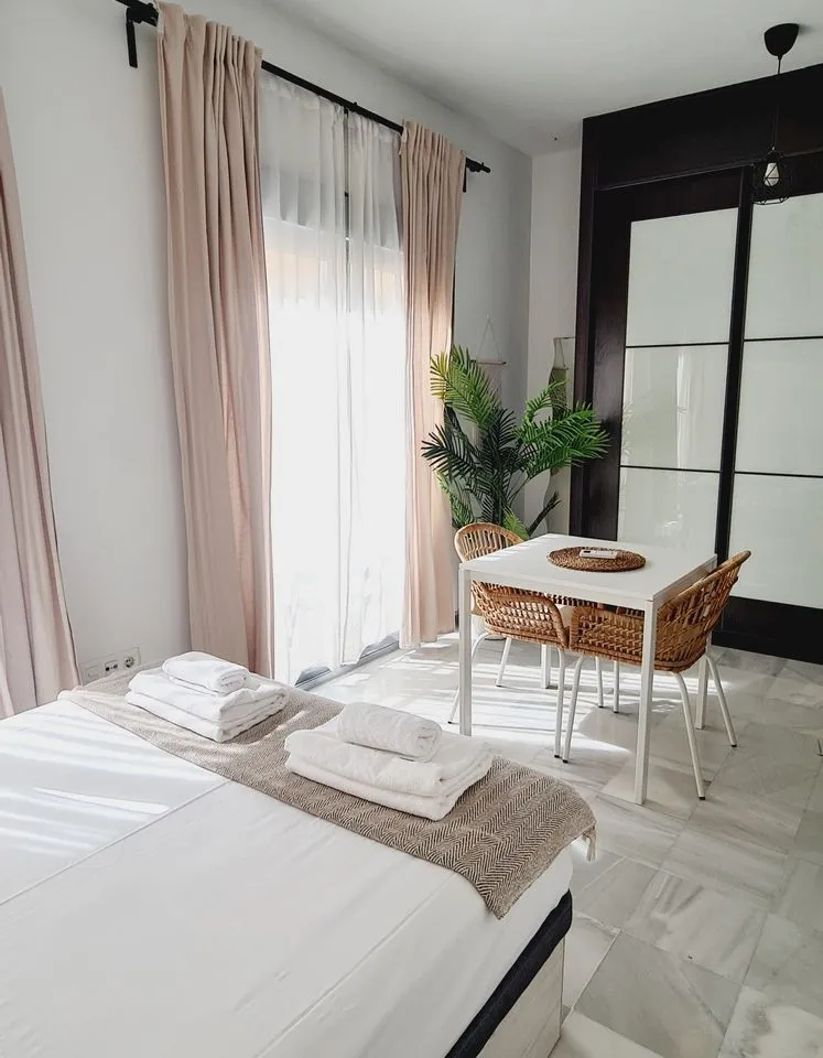 afe59e17-b1dd-4d5b-910b-448e855f976f