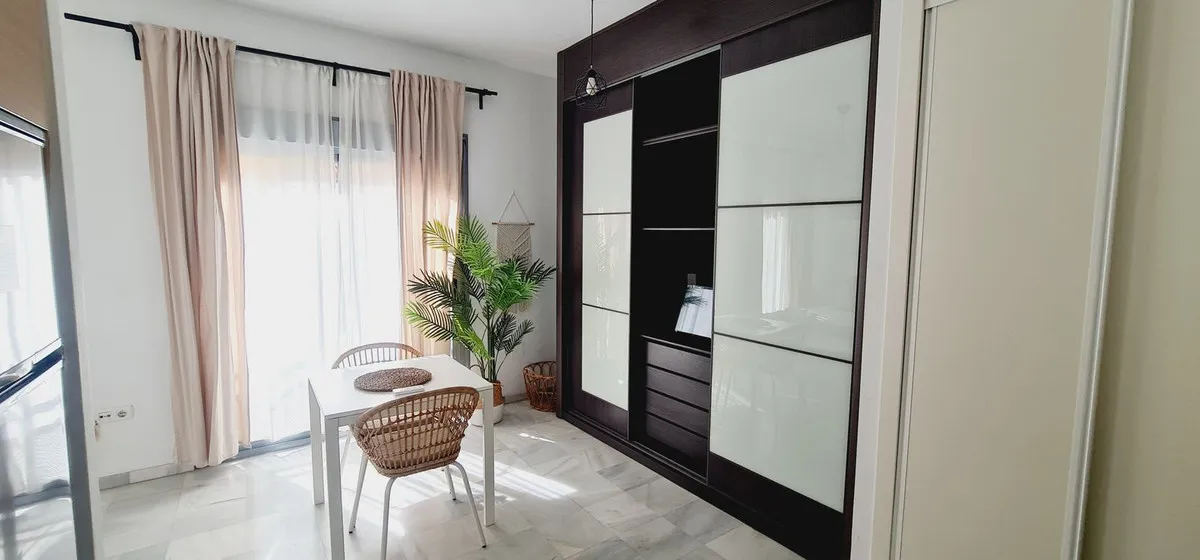 f723fc81-02ad-43e1-950a-f69306b57cd0