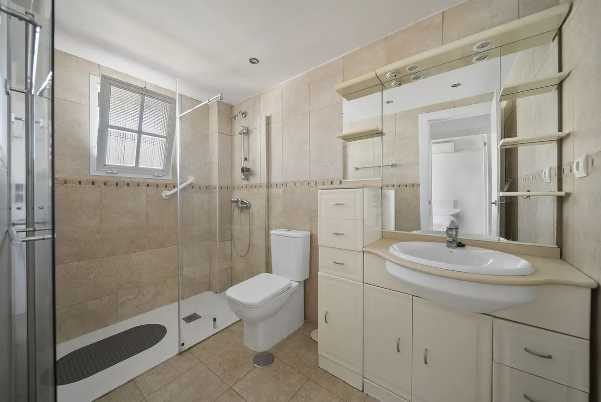 eaeb0747-a210-4ed6-8a98-a29736afa934