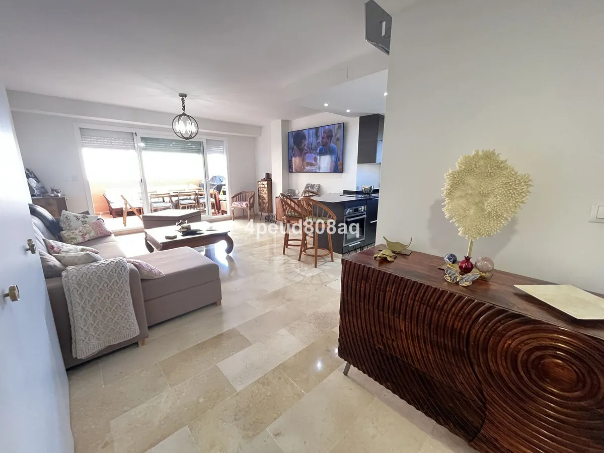 a4331762-6fb3-4880-85d0-ecbb00a8758f