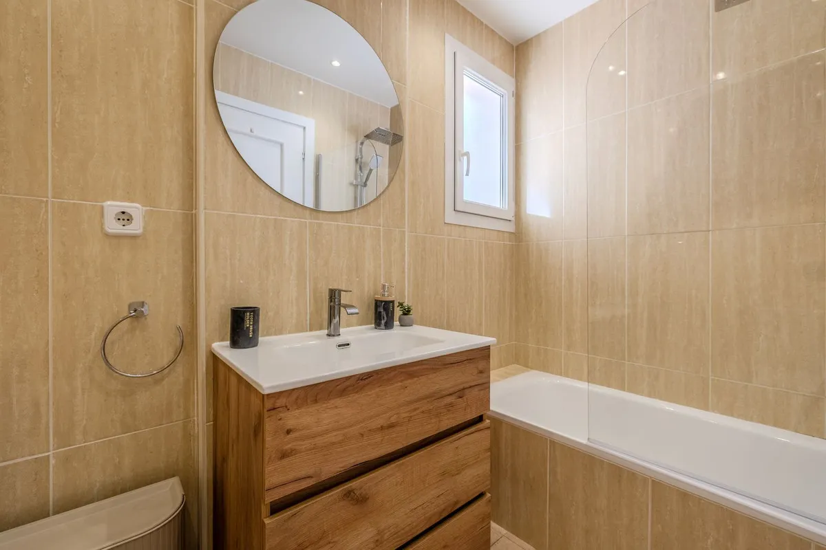 654fb81a-acc2-4de8-a8f6-acd94472fe91