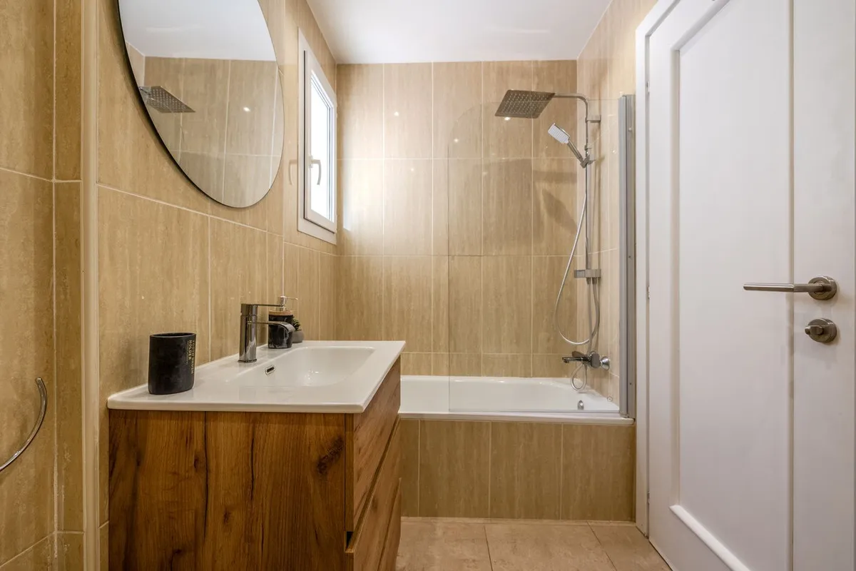 90f121d5-7b86-45c3-98e0-5c150dd3af24