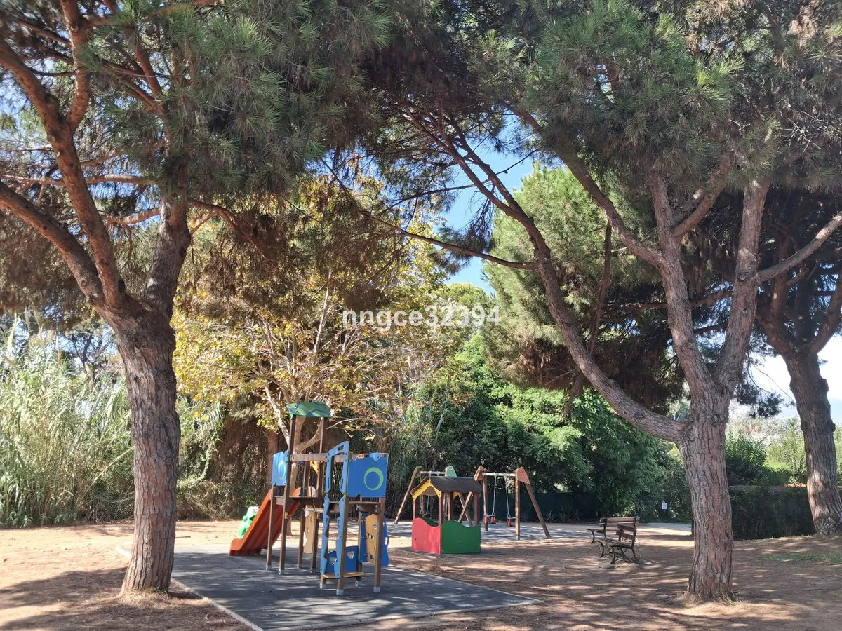 7402c656-383b-42c9-b983-2b75a69124b3