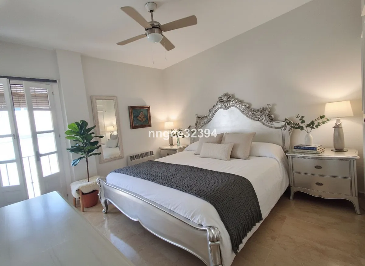 8241f0bd-f10f-4893-bc33-a3dc932bddd8