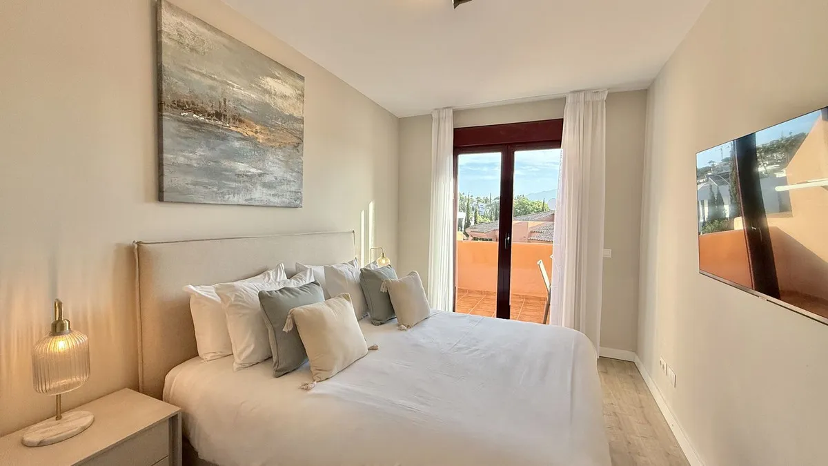 86818137-606a-45f6-8dba-77a6a42f5384