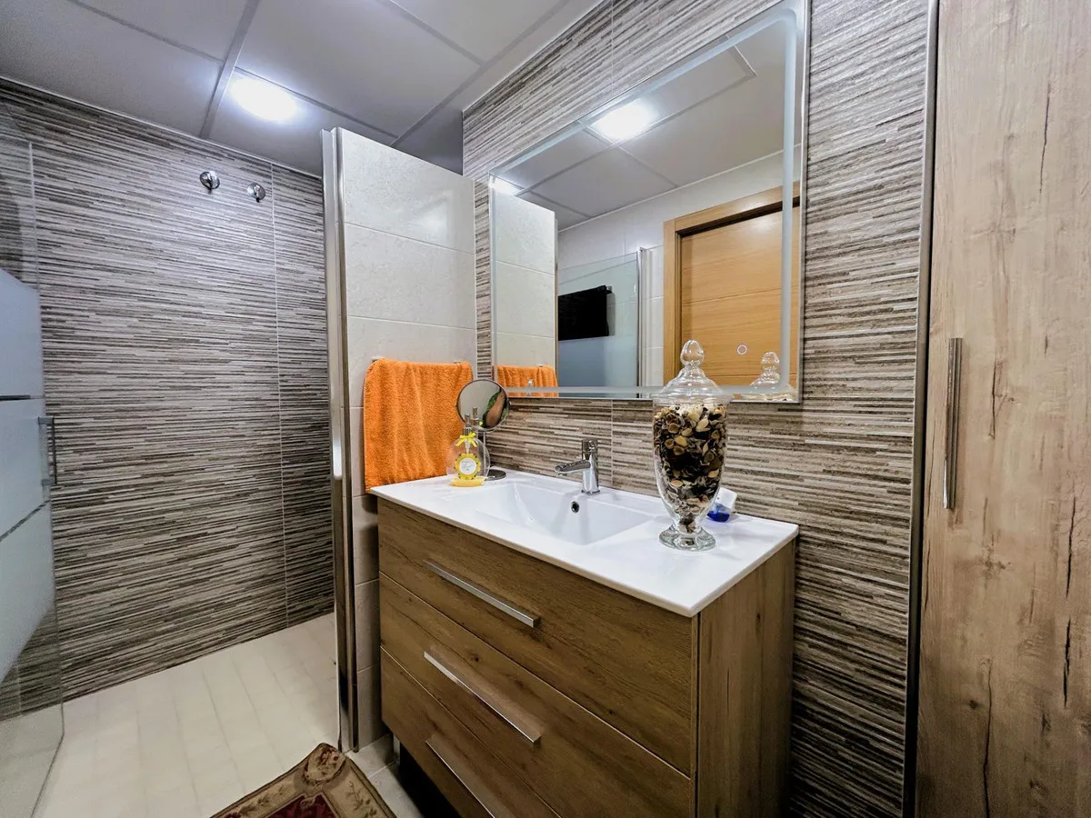 83ca6e93-d621-48e1-a6b0-b8cc385c346e