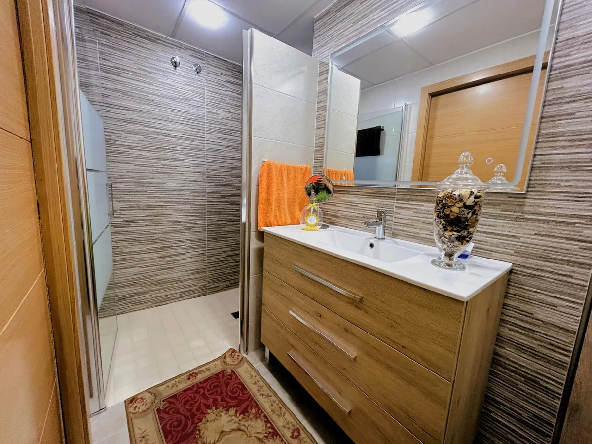 ea56baa5-be23-48cc-87f7-ebb09433565d