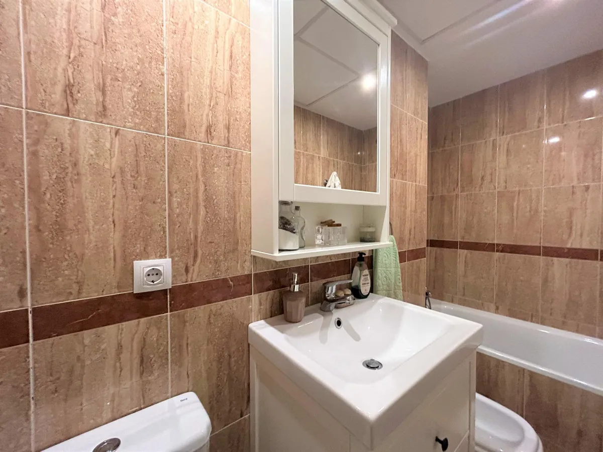 0c5418a2-8527-402f-a59b-f5f3e18388da