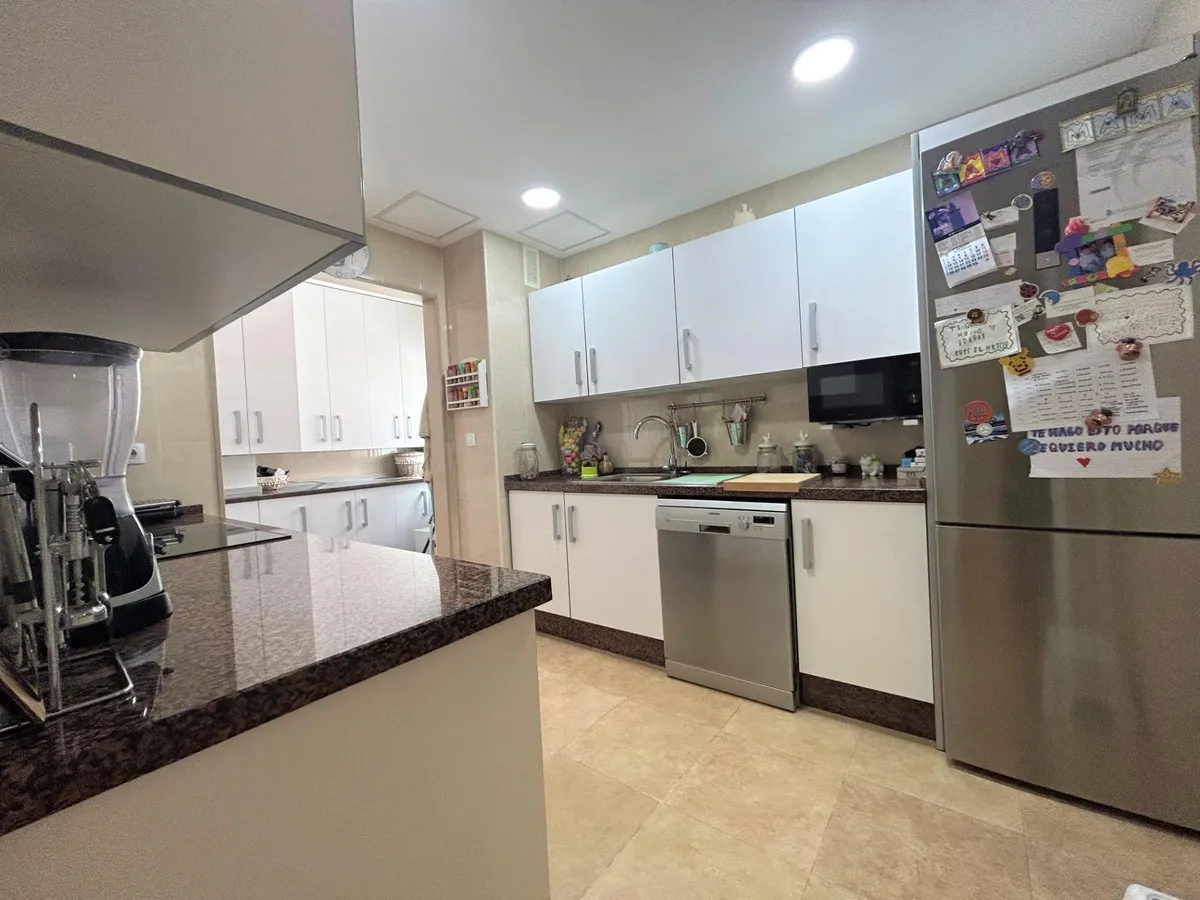 0e52c57c-8dd1-4ffd-8125-4d2ef24f32b0