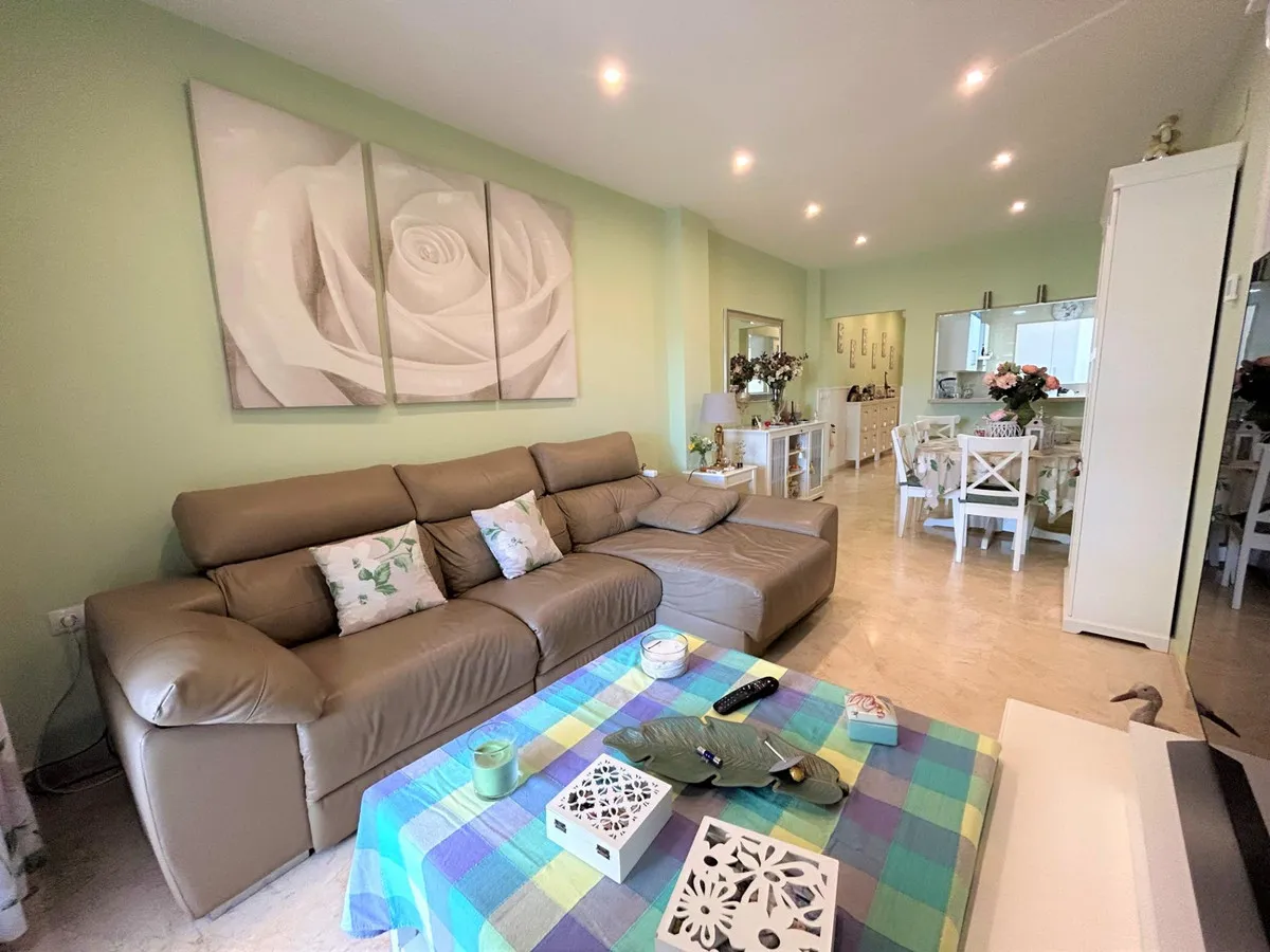 b255c0e0-9b79-48c9-883c-4ee421ae00f3