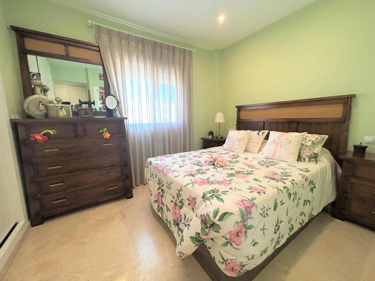 ff09b142-f663-46aa-92b7-243ce0c13d0d