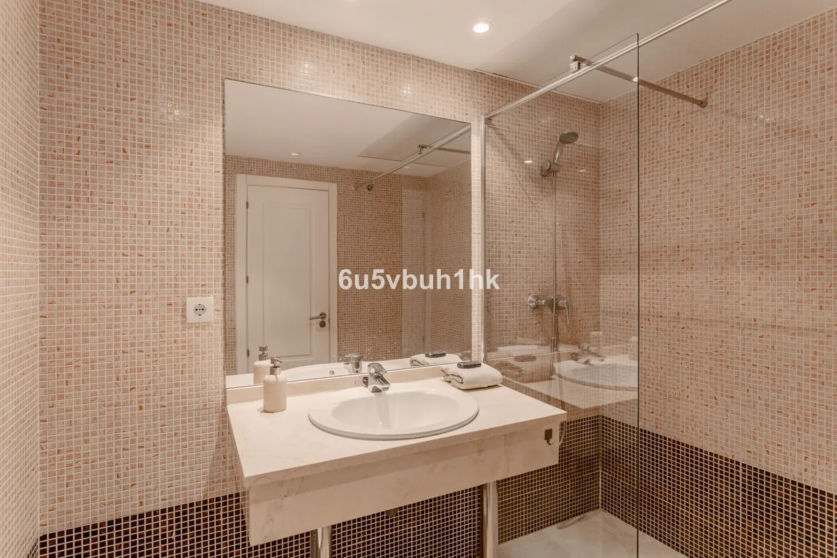 01dd4f9c-d96d-4ce9-bd2d-940ac392e186