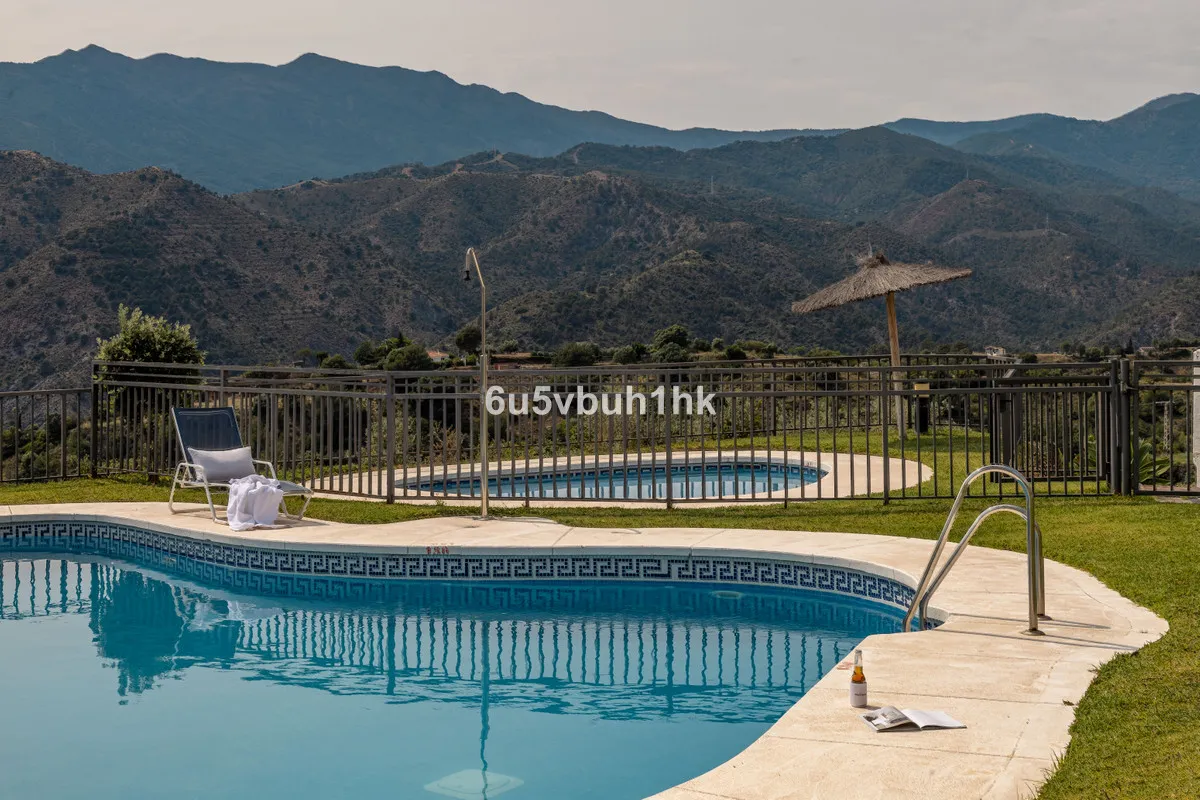 064f0f39-e80f-4c36-8922-7155d7fe3d19