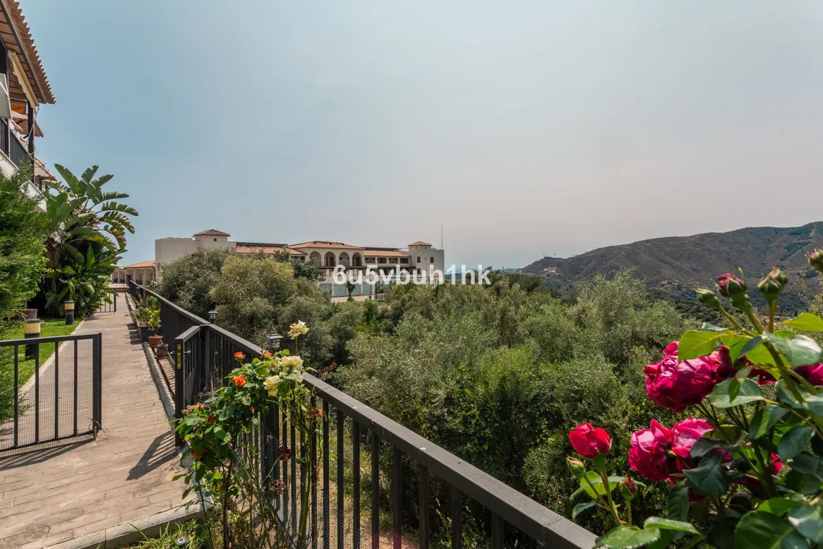 8686b0ba-7d23-433a-acce-64141fbfa0dc