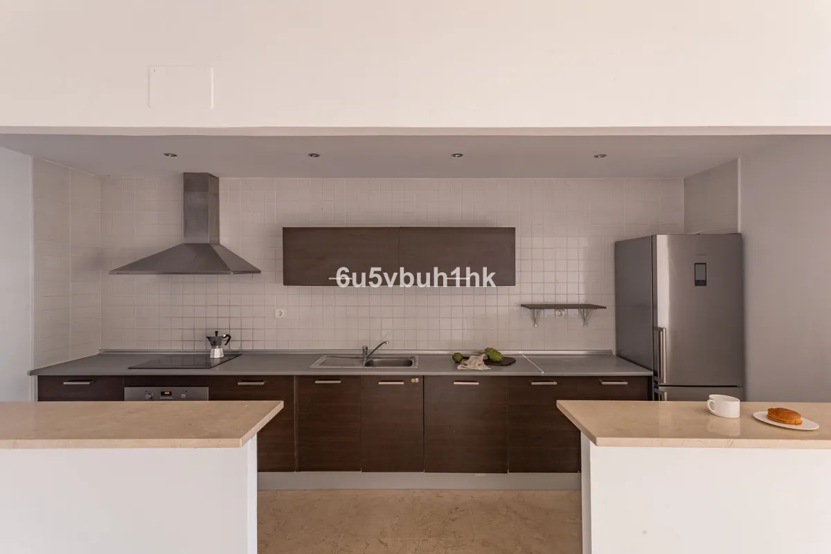 b7d7d986-1b02-4b7c-845c-6c44e4368bd7