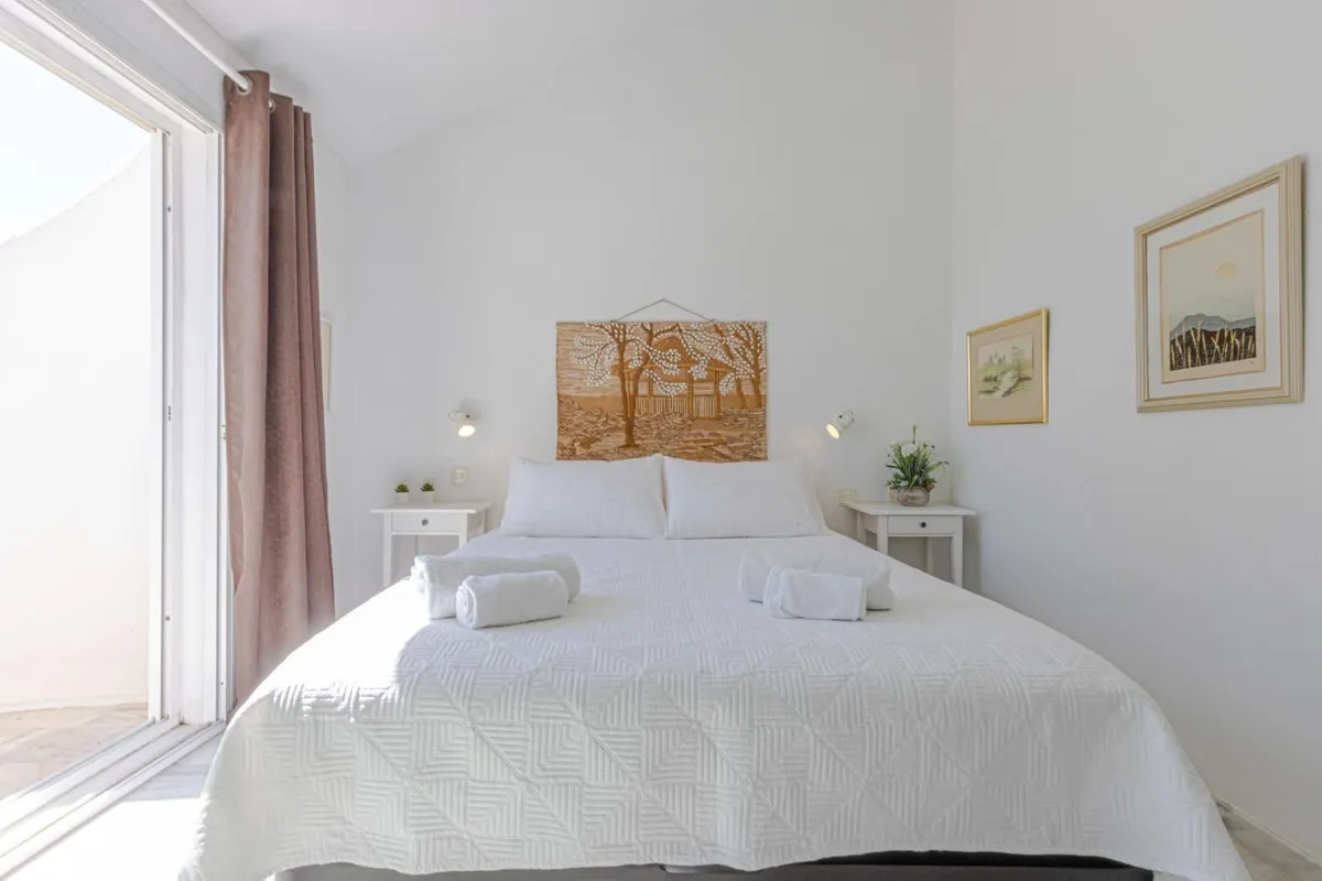 f35df81a-b75e-43ca-ba2f-5411ca2e9a30