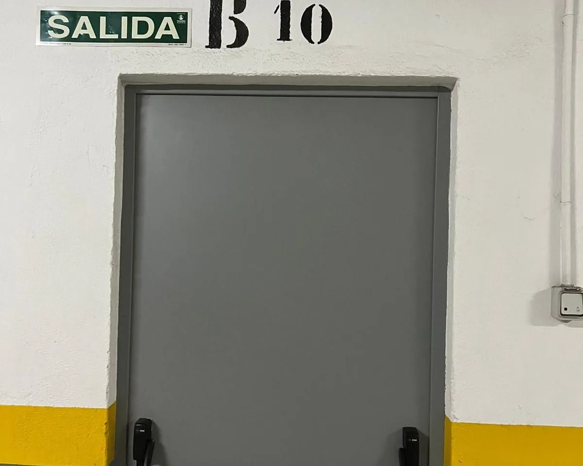 4f576a78-10d9-4c4d-8ca4-56332eb2a804