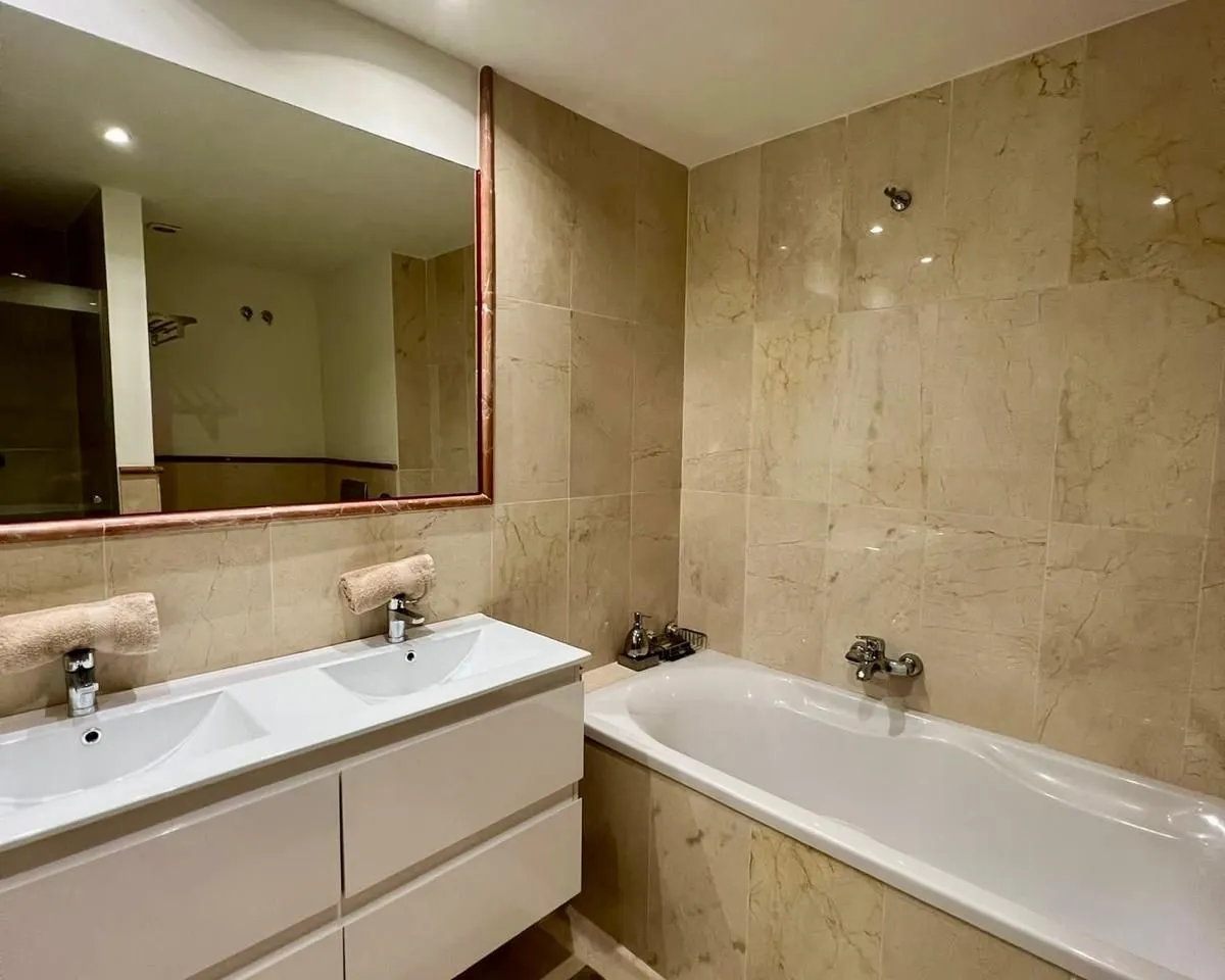 4fbd4bc5-25f3-4be1-8fd4-c0439c1ab729