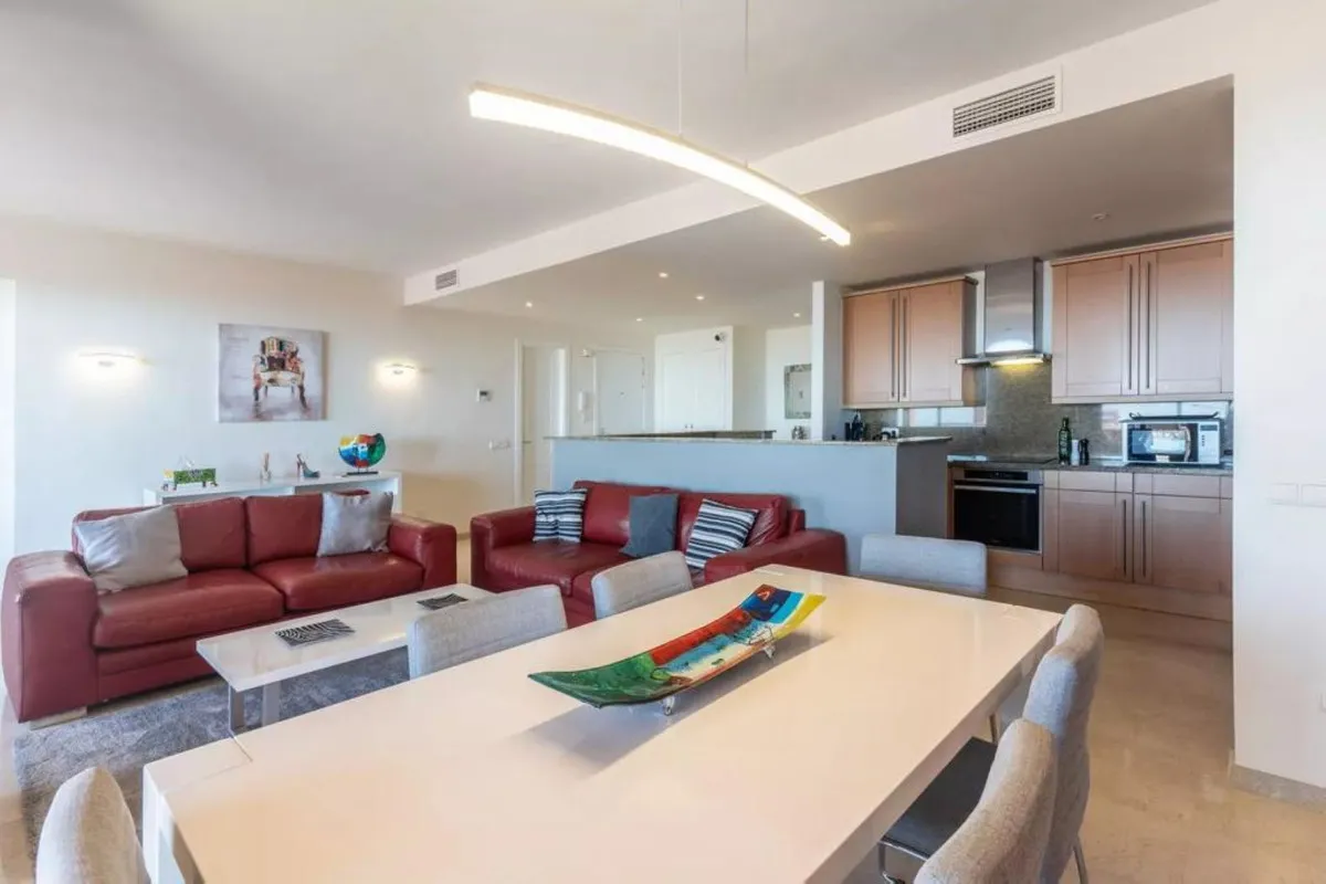 aa5d7adb-32b4-49d1-ba14-9eef8473d649