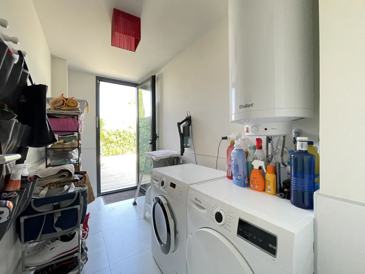 18099717-844e-4a1e-b719-376f2f7f7b50