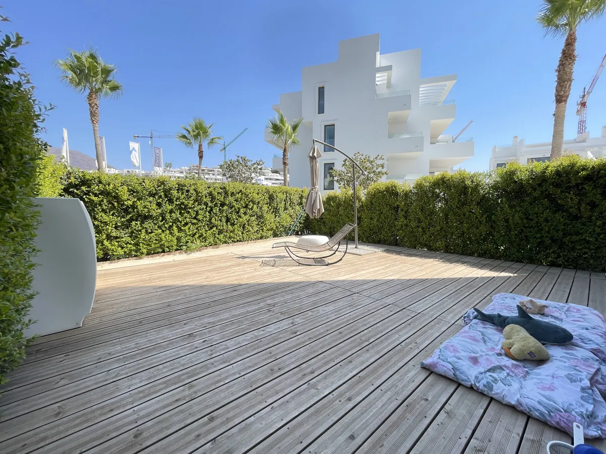 2c23bd30-e411-482b-b0ba-2968a937794d