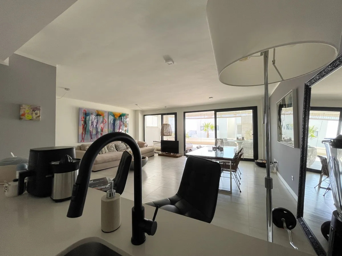 cd742ebc-7bcd-4a8e-aa47-946852de31fb