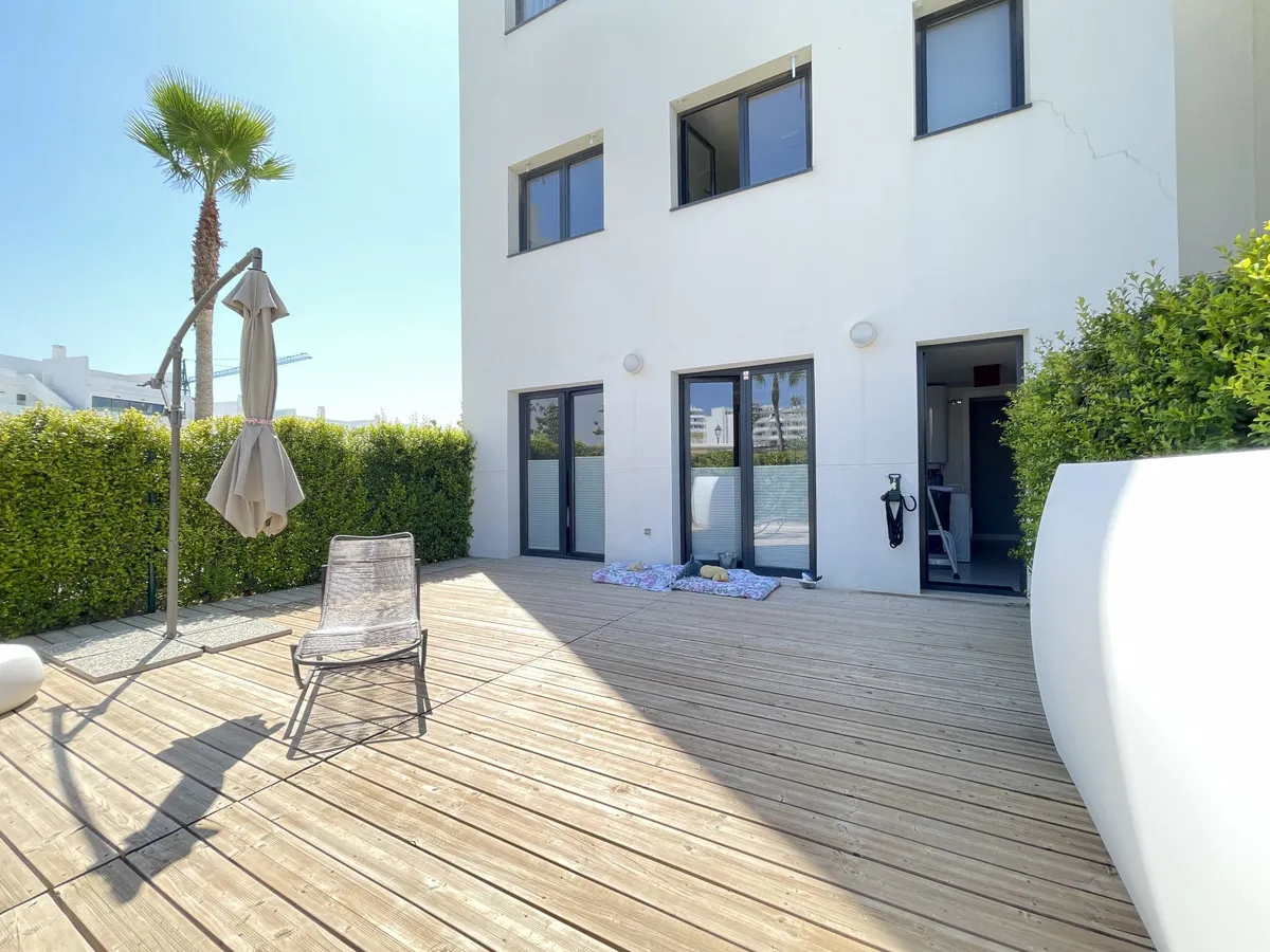 ea07ee4d-6eeb-4506-a752-6395e7d290eb