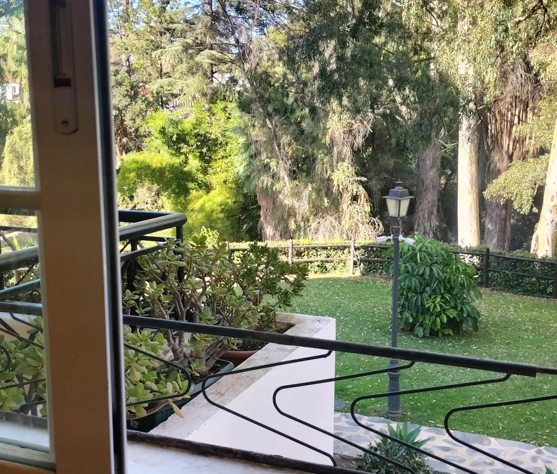 e066e653-c50d-45da-a0f1-d82ea7902976